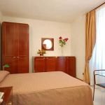An example of a studio apartment in Hotel Residence Vatican Suites in Rome. Make a direct reservation on our official web site, save commissions fees